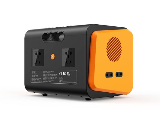 কাস্টমাইজেশন 600W ওয়্যারলেস চার্জিং এসি / 230 আউটপুট পাওয়ার স্টেশন হোম এবং ক্যাম্পিং জন্য