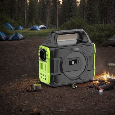 এলসিডি ডিসপ্লে এবং 8000mAh ব্যাটারি ক্ষমতা সহ 110V 300W পোর্টেবল দ্রুত চার্জিং স্টেশন