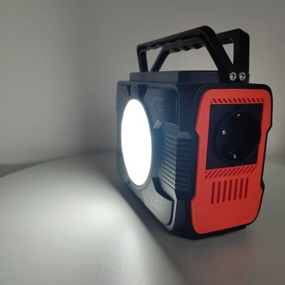 200W পোর্টেবল সোলার জেনারেটরে 4W LED লাইট এবং সংশোধিত ওয়েভ এসি আউটপুট স্থিতিশীল