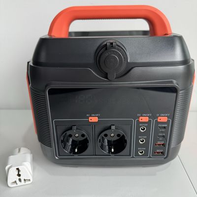 600W পোর্টেবল সোলার জেনারেটর আউটলেট ব্যাকআপ ব্যাংক আউটডোর সোর্স পাওয়ার স্টেশন