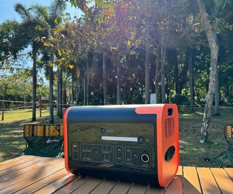 1800W 2000W 2200W পোর্টেবল পাওয়ার স্টেশন 2kw লিথিয়াম LiFePO4 ব্যাটারি AT22 কালো