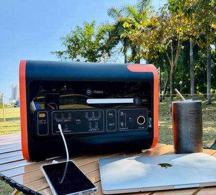 1800W 2000W 2200W পোর্টেবল পাওয়ার স্টেশন 2kw লিথিয়াম LiFePO4 ব্যাটারি AT22 কালো