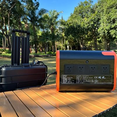 600W 2000W পোর্টেবল পাওয়ার স্টেশন ক্যাম্পিং আউটপুট জরুরী শক্তি জন্য সৌর জেনারেটর