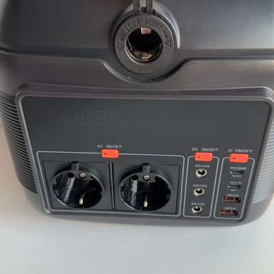 পোর্টেবল পাওয়ার স্টেশন 600W 150W 200W 300W জেনারেটর ক্যাম্পিং এবং হোম জন্য সৌর প্যানেল