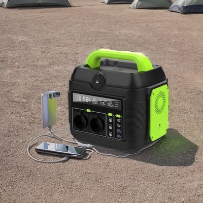 কাস্টমাইজযোগ্য রঙ 600W 576wh আউটডোর ক্রিয়াকলাপের জন্য হোম সৌর শক্তি জেনারেটর 110V 220V