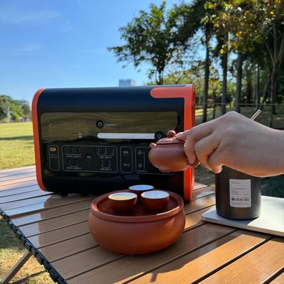 600W পোর্টেবল পাওয়ার স্টেশন LiFePO4 2048wh 2200W AT22 দূরবর্তী কাজের জন্য সৌর জেনারেটর