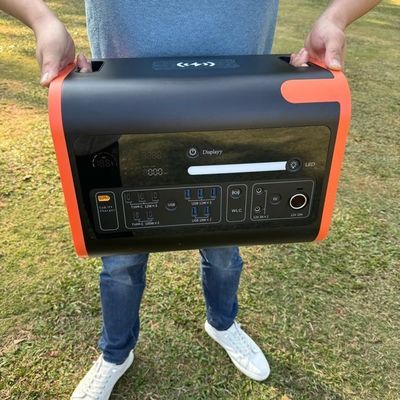 600W পোর্টেবল পাওয়ার স্টেশন LiFePO4 2048wh 2200W AT22 দূরবর্তী কাজের জন্য সৌর জেনারেটর