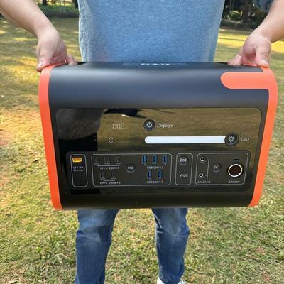 সিই Un38.3 MSDS অনুমোদিত 2000W 2200W বহনযোগ্য সৌর জেনারেটর বহিরঙ্গন ক্যাম্পিং / RV এর জন্য