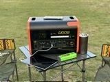 800W সৌর চার্জিং কালো এবং কমলা আউটডোর ক্যাম্পিং পোর্টেবল এনার্জি হাব 2kw পাওয়ার স্টেশন