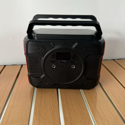 এলইডি লাইট এসি আউটপুট পাওয়ার 5V-20V / 2A অ্যাডাপ্টার ইনপুট সহ পোর্টেবল সৌর বিদ্যুৎ কেন্দ্র 200W