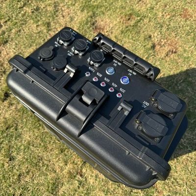 হোম এবং আউটডোর জরুরী ABS খাদ শেল উপাদান জন্য 3000W পোর্টেবল পাওয়ার স্টেশন