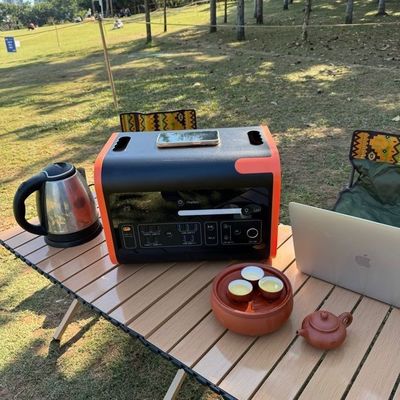 LiFePO4 2200W AT22 পোর্টেবল সোলার পাওয়ার স্টেশন for Backup Energy Supply in Camping