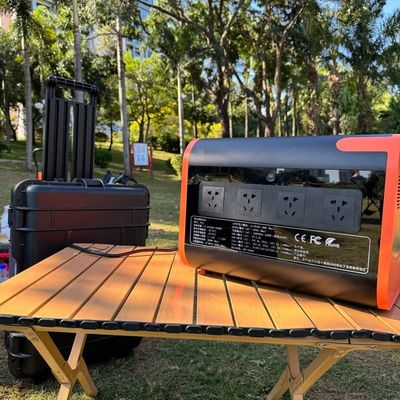 LiFePO4 2200W AT22 পোর্টেবল সোলার পাওয়ার স্টেশন for Backup Energy Supply in Camping