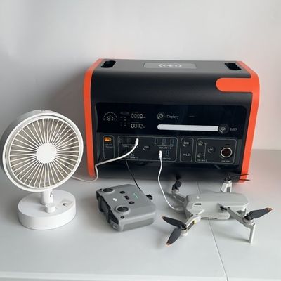 টাইপ-সি 3*18W/2*100W সৌরশক্তি সঞ্চয় ক্ষমতা বহিরঙ্গন শক্তি সমাধানের জন্য বিদ্যুৎ সরবরাহ
