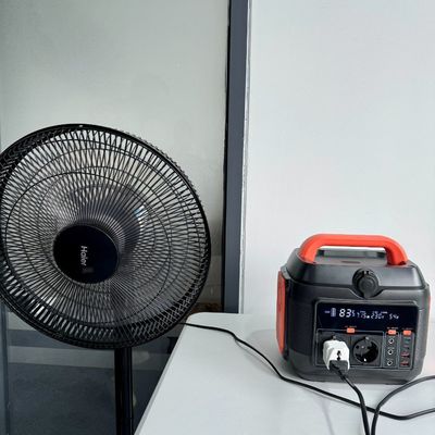 লিথিয়াম আয়রন ফসফেট ব্যাটারি সহ গরম 600W আউটডোর ক্যাম্পিং পোর্টেবল পাওয়ার স্টেশন
