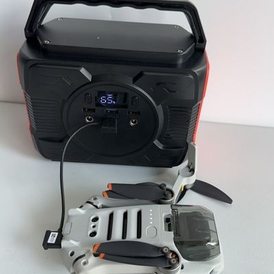 48000mAh ব্যাটারি ক্ষমতা এবং 200W/300W/600W আউটপুট সহ বহিরঙ্গন পোর্টেবল পাওয়ার স্টেশন
