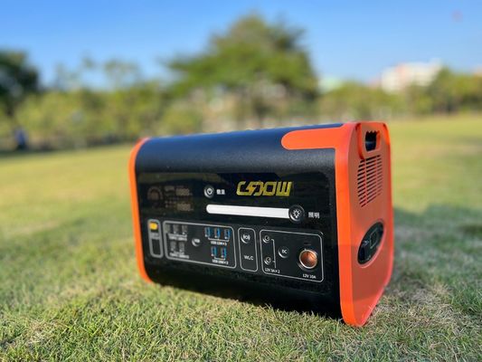 3500W ধ্রুবক শক্তি আউটপুট এসি / ডিসি আউটপুট হোম এনার্জি স্টোরেজ স্টেশন জন্য পোর্টেবল ইউপিএস