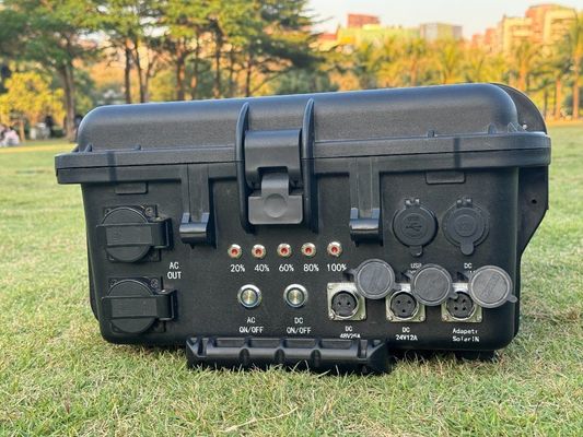 220-240V-4000W আউটপুট পাওয়ার বহনযোগ্য পাওয়ার স্টেশন বহিরঙ্গন ক্যাম্পিং শক্তি সঞ্চয় জন্য