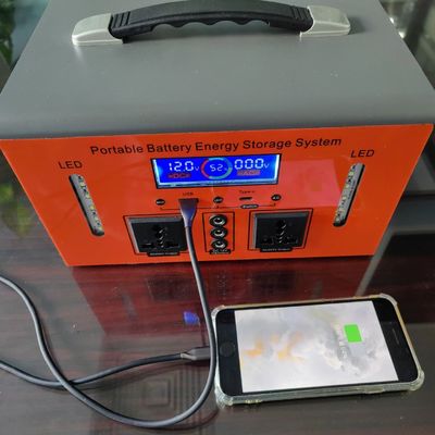 বহনযোগ্য 300W/500W সৌর প্যানেল চার্জিং বহিরঙ্গন কার্যক্রমের জন্য মোবাইল চার্জিং স্টেশন