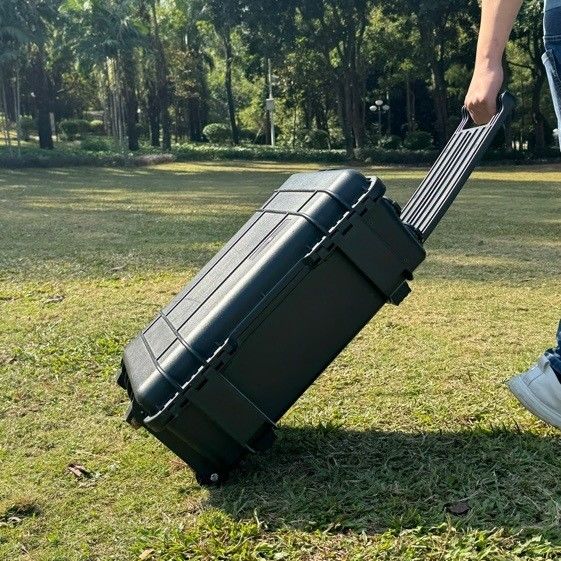 কোন ব্যাটারি নেই 15A ম্যাক্স এসি আউটপুট এবং 18W ম্যাক্স ইউএসবি / টাইপ-সি সহ অপসারণযোগ্য পোর্টেবল পাওয়ার স্টেশন