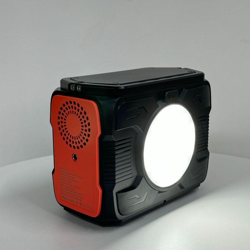 কমপ্যাক্ট এবং লাইটওয়েট 200W 300W মিনি সোলার পাওয়ার স্টেশন অ্যাডাপ্টার ইনপুট 5V-20V / 2A সহ