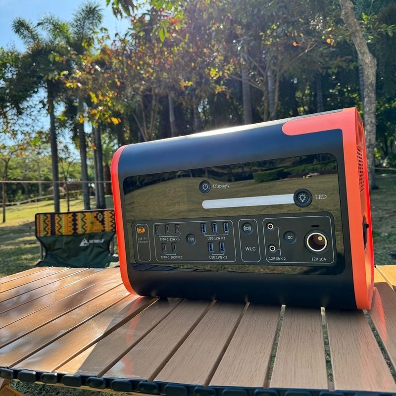 600W 2200W 3000W সৌর জেনারেটর বহনযোগ্য পাওয়ার স্টেশন বহিরঙ্গন পরিবার আরভি ক্যাম্পিং জন্য