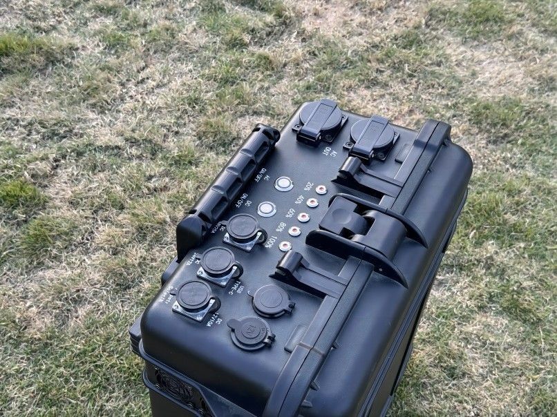 রিচার্জেবল লিথিয়াম-আইন ব্যাটারির জন্য 15A Max AC Output পোর্টেবল চার্জিং স্টেশন