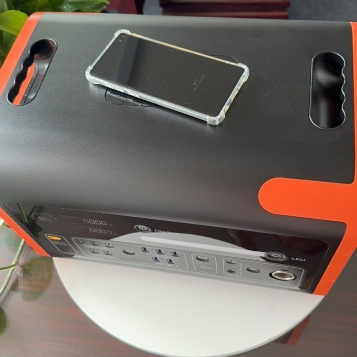 2200W সৌর হোম এনার্জি স্টোরেজ সিস্টেম 2048wh বহনযোগ্য পাওয়ার স্টেশন বহিরঙ্গন ক্যাম্পিং জন্য