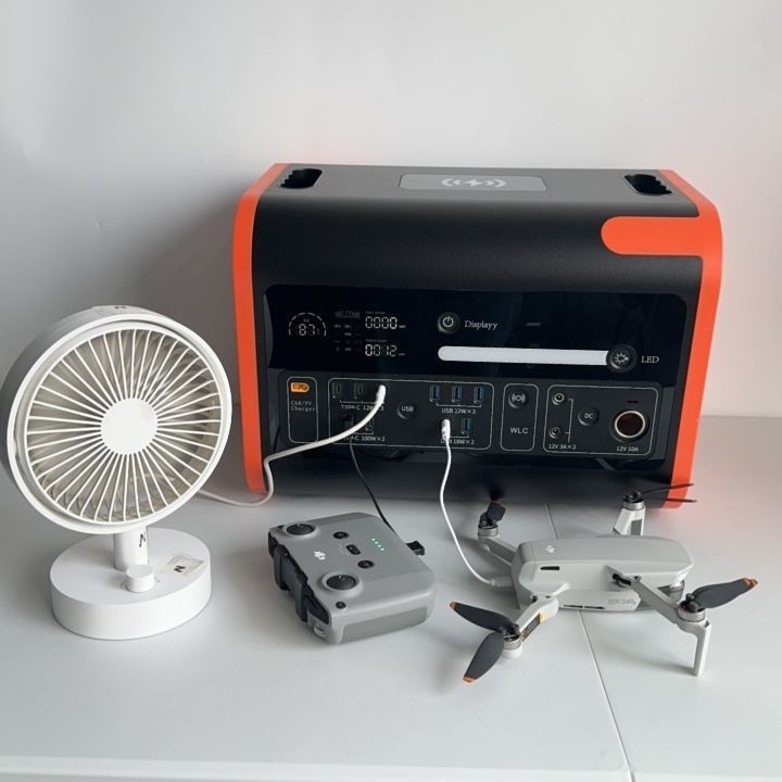 1500W দ্রুত চার্জিং এবং 15W ওয়্যারলেস চার্জিং সহ নীরব বহনযোগ্য আউটডোর পাওয়ার স্টেশন