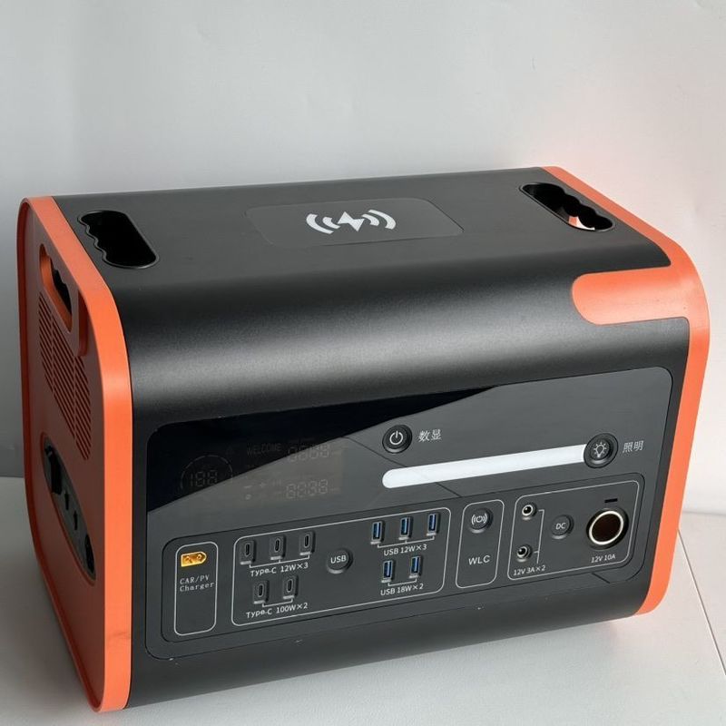 2200W ধ্রুবক শক্তি 4000W উচ্চ ক্ষমতাযুক্ত কমলা বহিরঙ্গন যানবাহন পাওয়ার স্টেশন চালাতে পারে