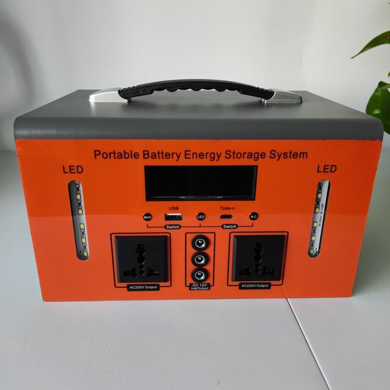 ক্যাম্পিং এবং হোম জরুরী জন্য 300W / 500W পোর্টেবল পাওয়ার স্টেশন ইউএসবি ডিসি আউটপুট 5V / 10W সর্বোচ্চ