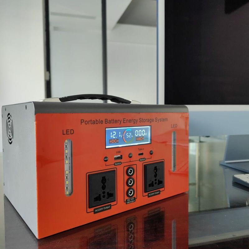 বহনযোগ্য 300W/500W সৌর প্যানেল চার্জিং বহিরঙ্গন কার্যক্রমের জন্য মোবাইল চার্জিং স্টেশন